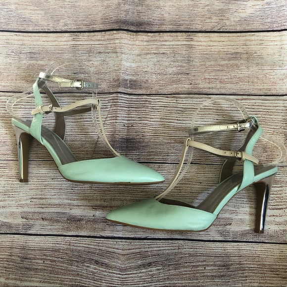 Tahari Shoes - Tahari Sarina Mint & Metallic Pump Sz 8M